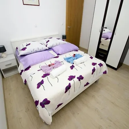 Vesela - Comfort One Bedroom With Balcony And Sea View * Osobjava